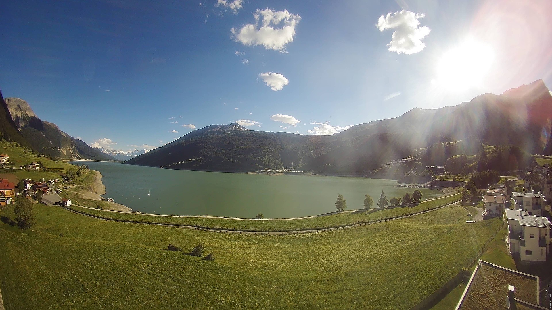 Archiv Foto Webcam Reschen - Blick auf den Reschensee