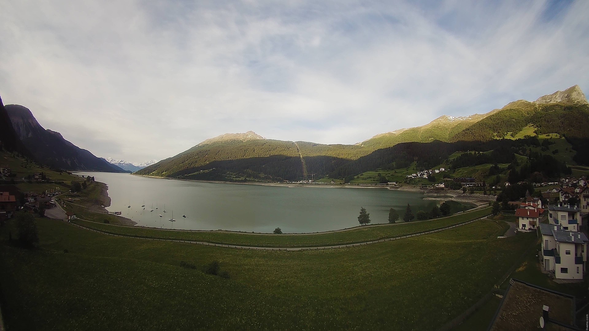 Archiv Foto Webcam Reschen - Blick auf den Reschensee
