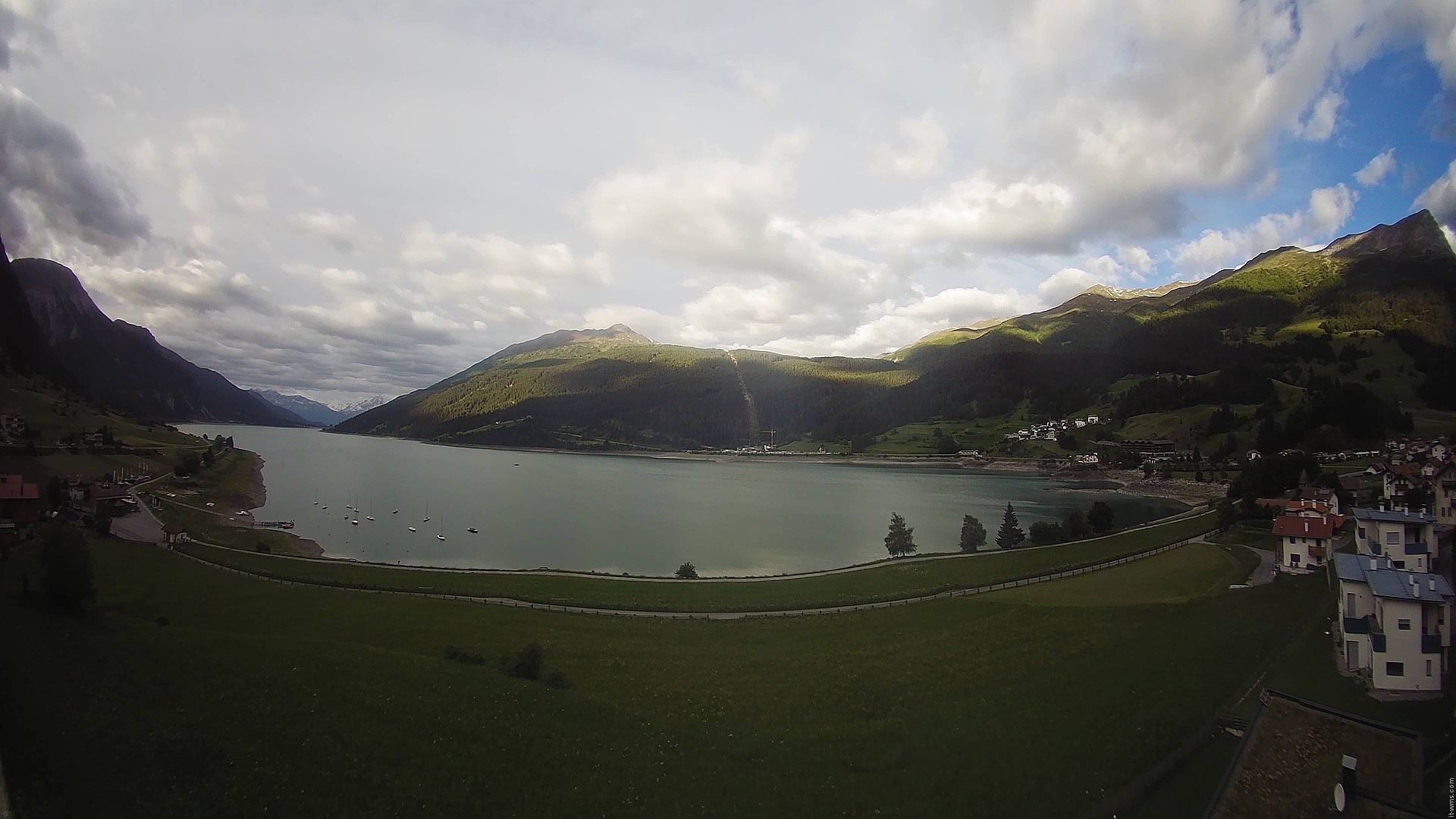 Archiv Foto Webcam Reschen - Blick auf den Reschensee