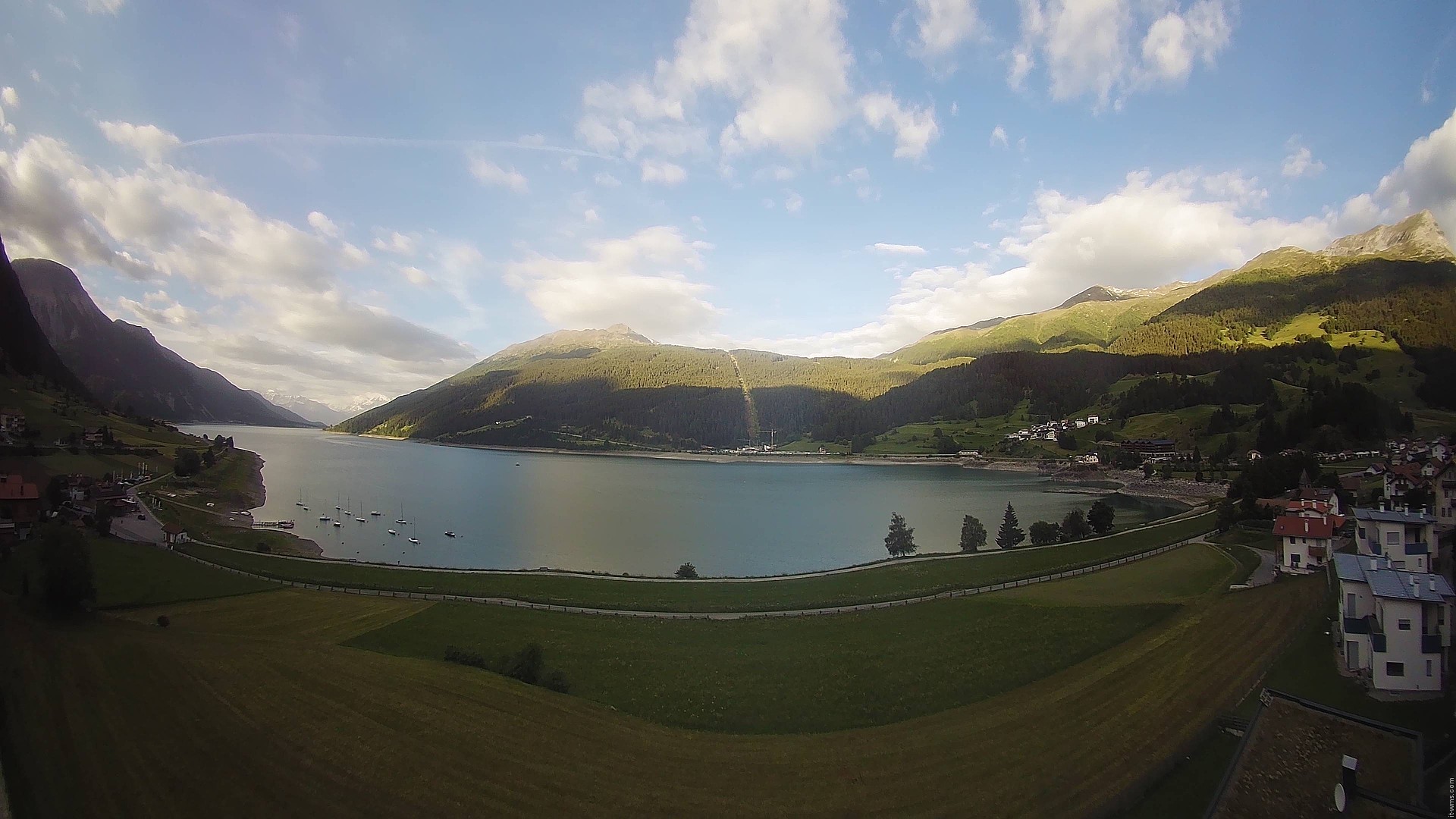 Archiv Foto Webcam Reschen - Blick auf den Reschensee