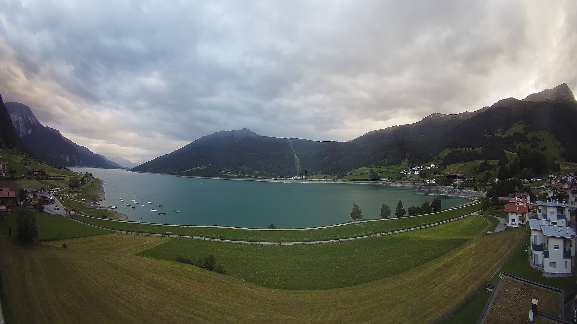 Archiv Foto Webcam Reschen - Blick auf den Reschensee