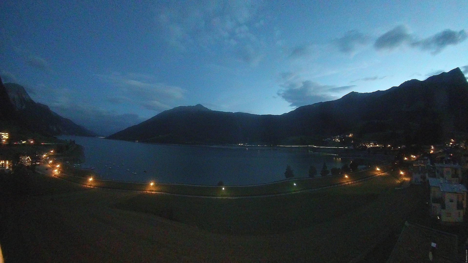 Archiv Foto Webcam Reschen - Blick auf den Reschensee