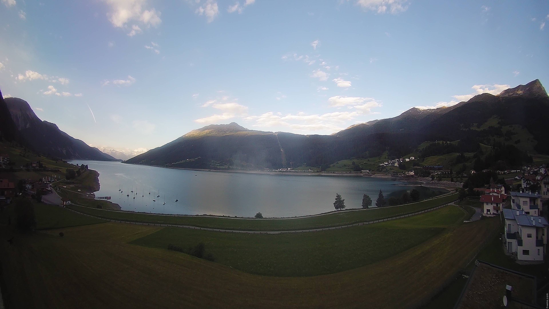 Archiv Foto Webcam Reschen - Blick auf den Reschensee