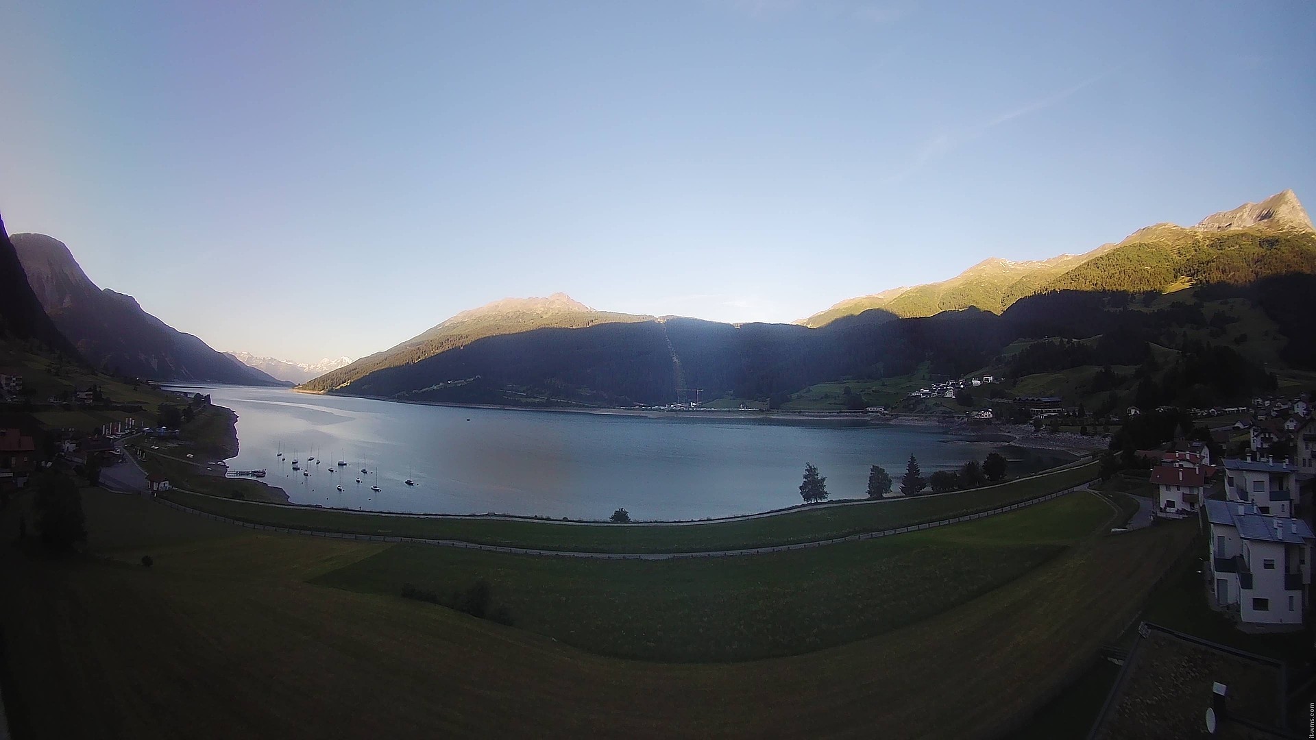 Archiv Foto Webcam Reschen - Blick auf den Reschensee