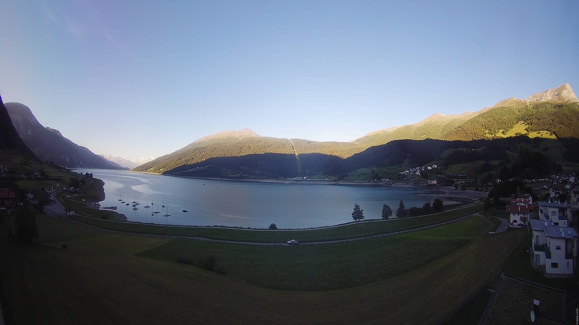 Archiv Foto Webcam Reschen - Blick auf den Reschensee