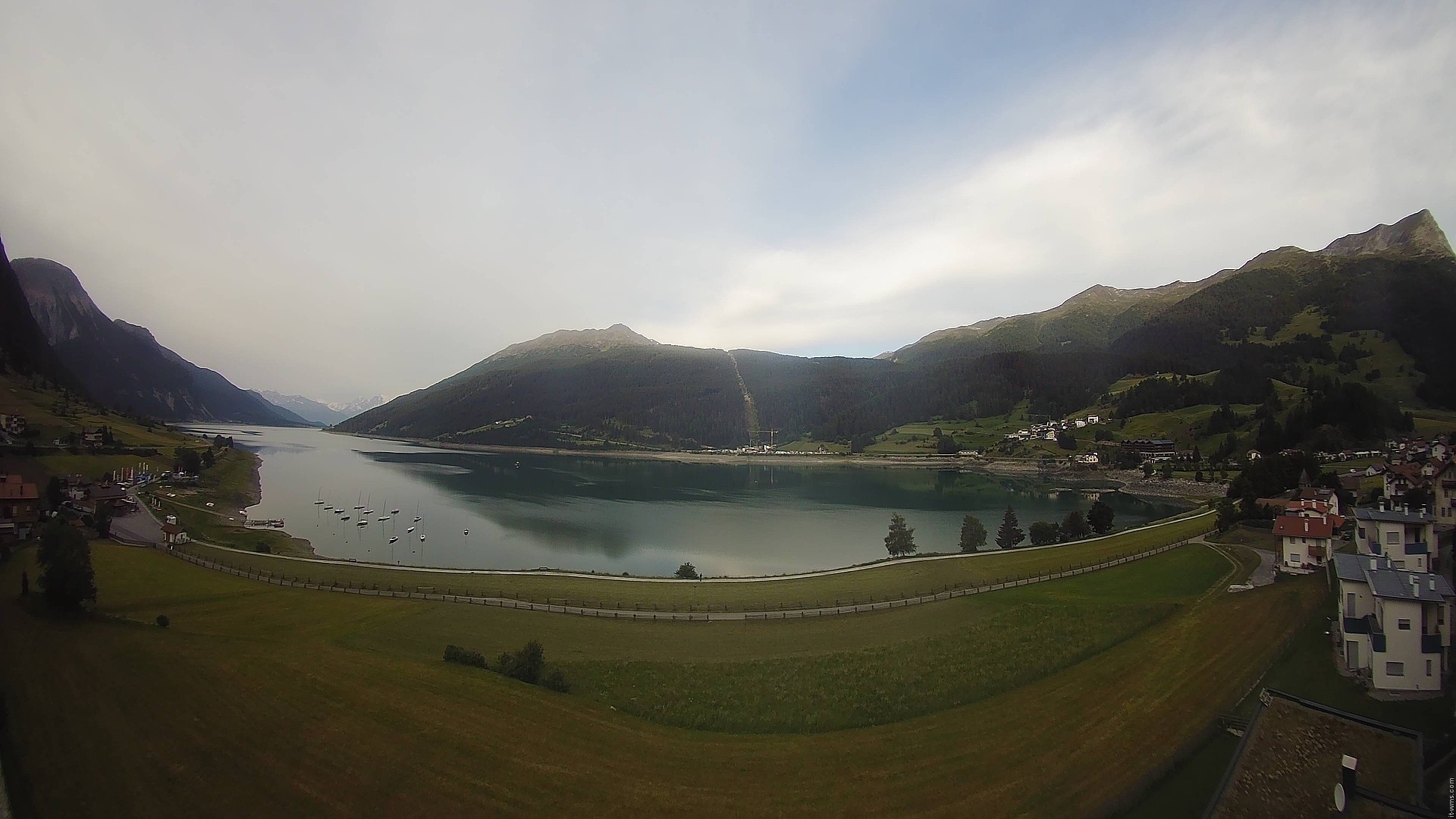 Archiv Foto Webcam Reschen - Blick auf den Reschensee
