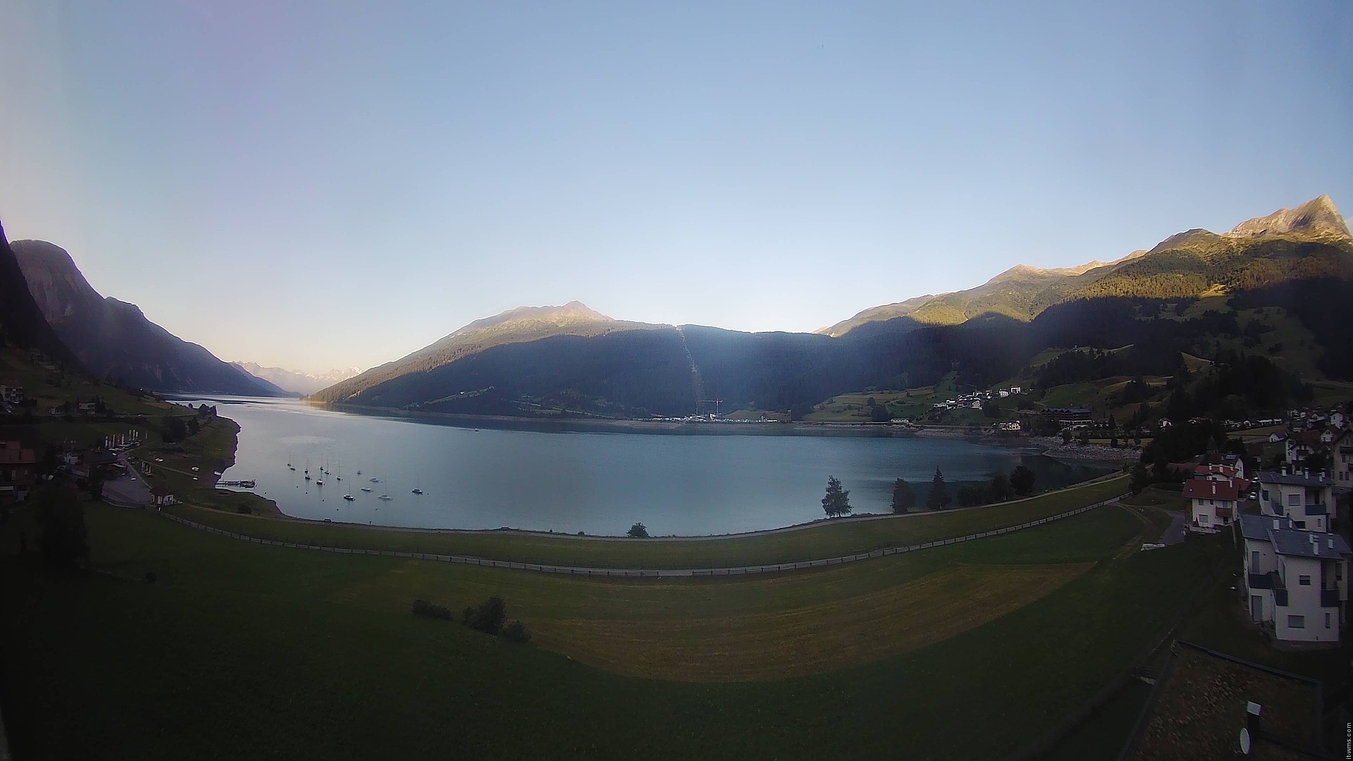 Archiv Foto Webcam Reschen - Blick auf den Reschensee