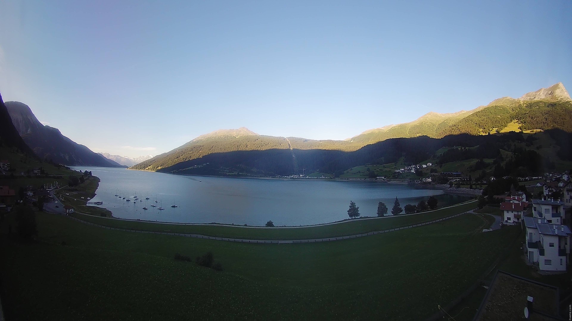 Archiv Foto Webcam Reschen - Blick auf den Reschensee