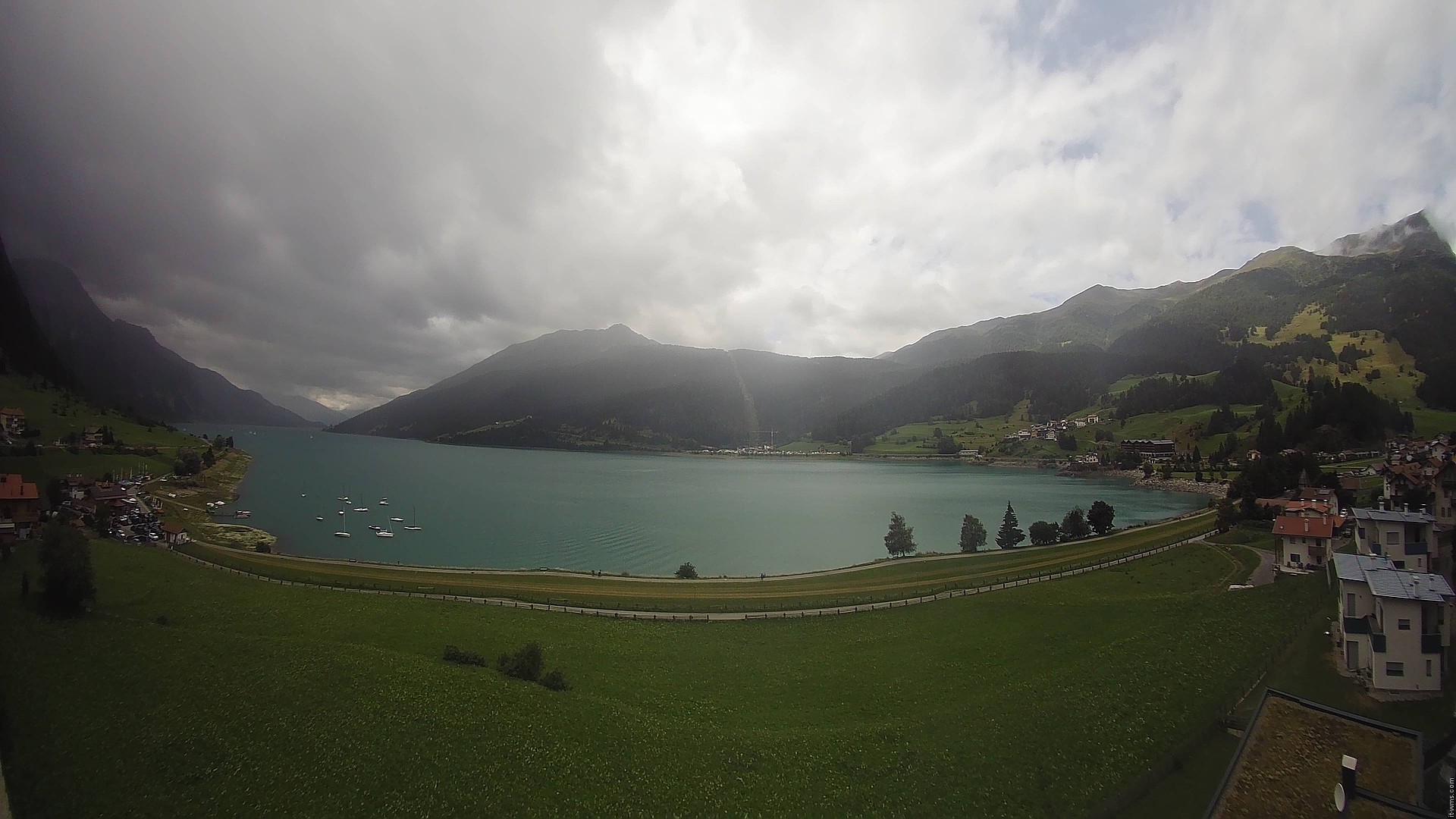 Archiv Foto Webcam Reschen - Blick auf den Reschensee