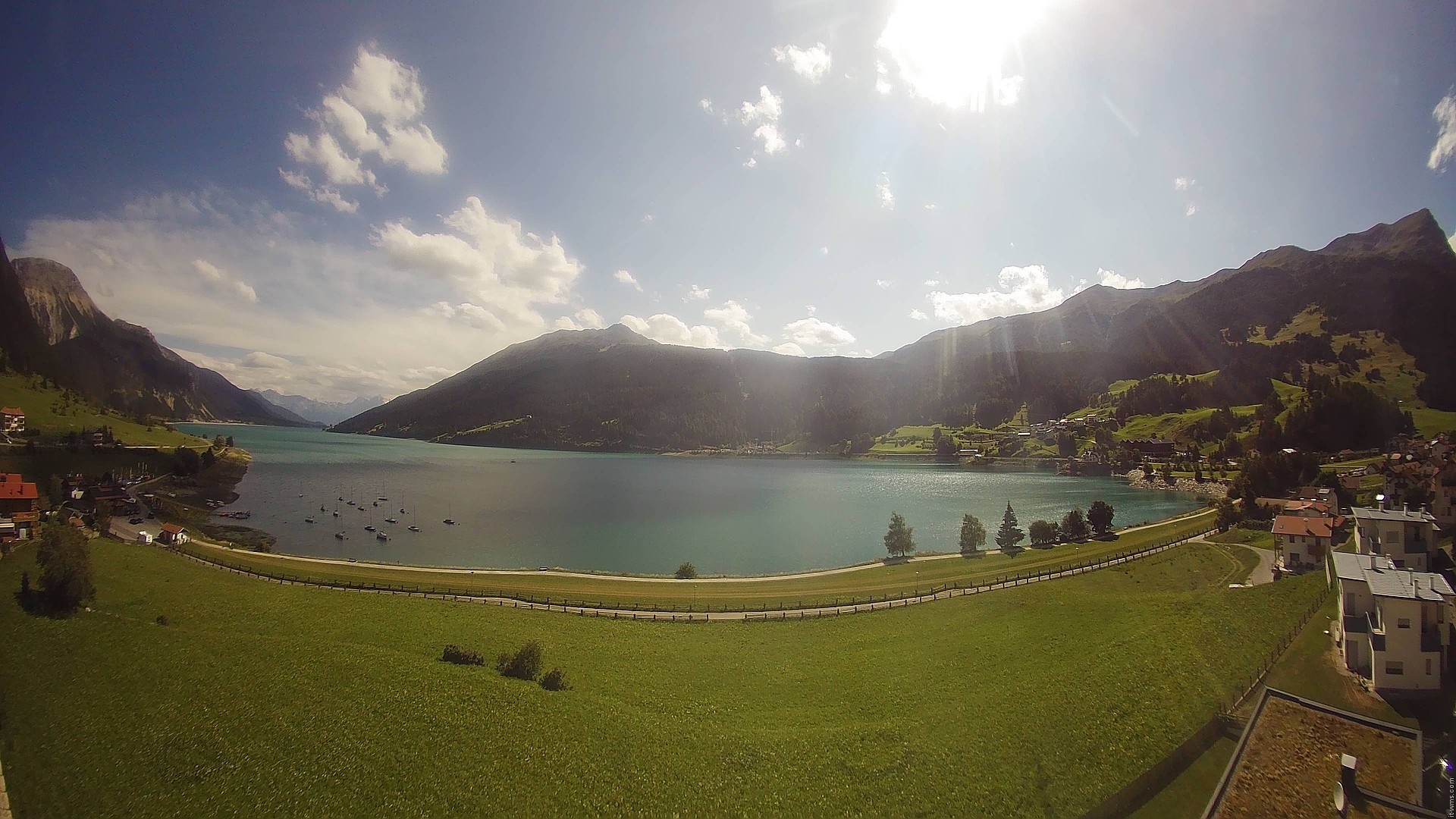Archiv Foto Webcam Reschen - Blick auf den Reschensee