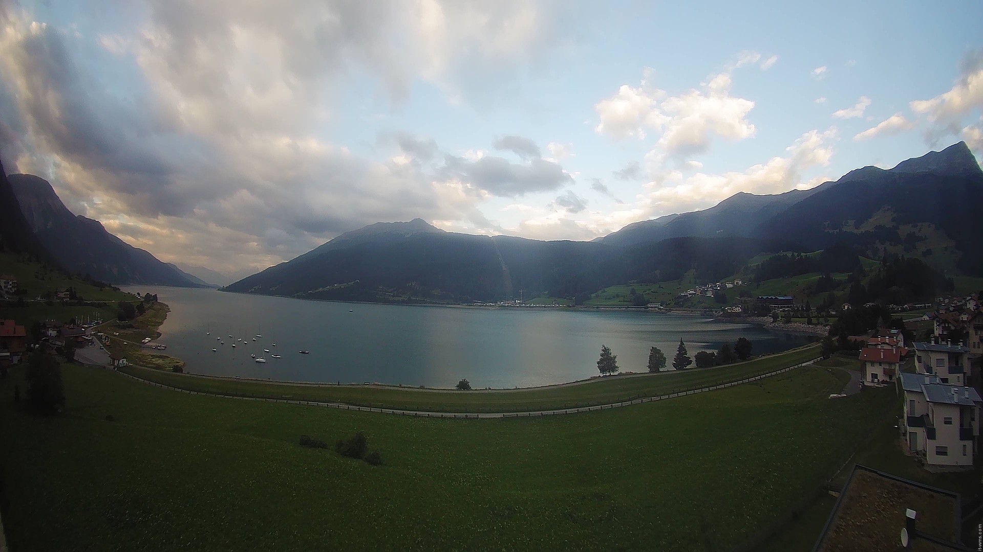 Archiv Foto Webcam Reschen - Blick auf den Reschensee
