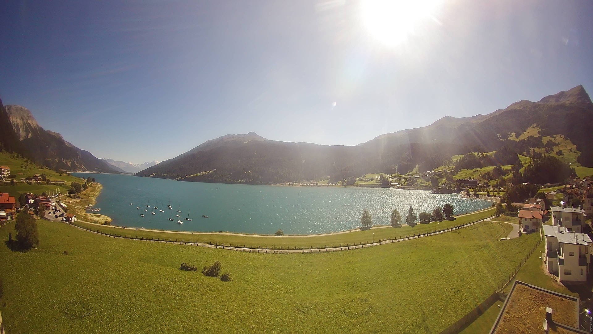 Archiv Foto Webcam Reschen - Blick auf den Reschensee