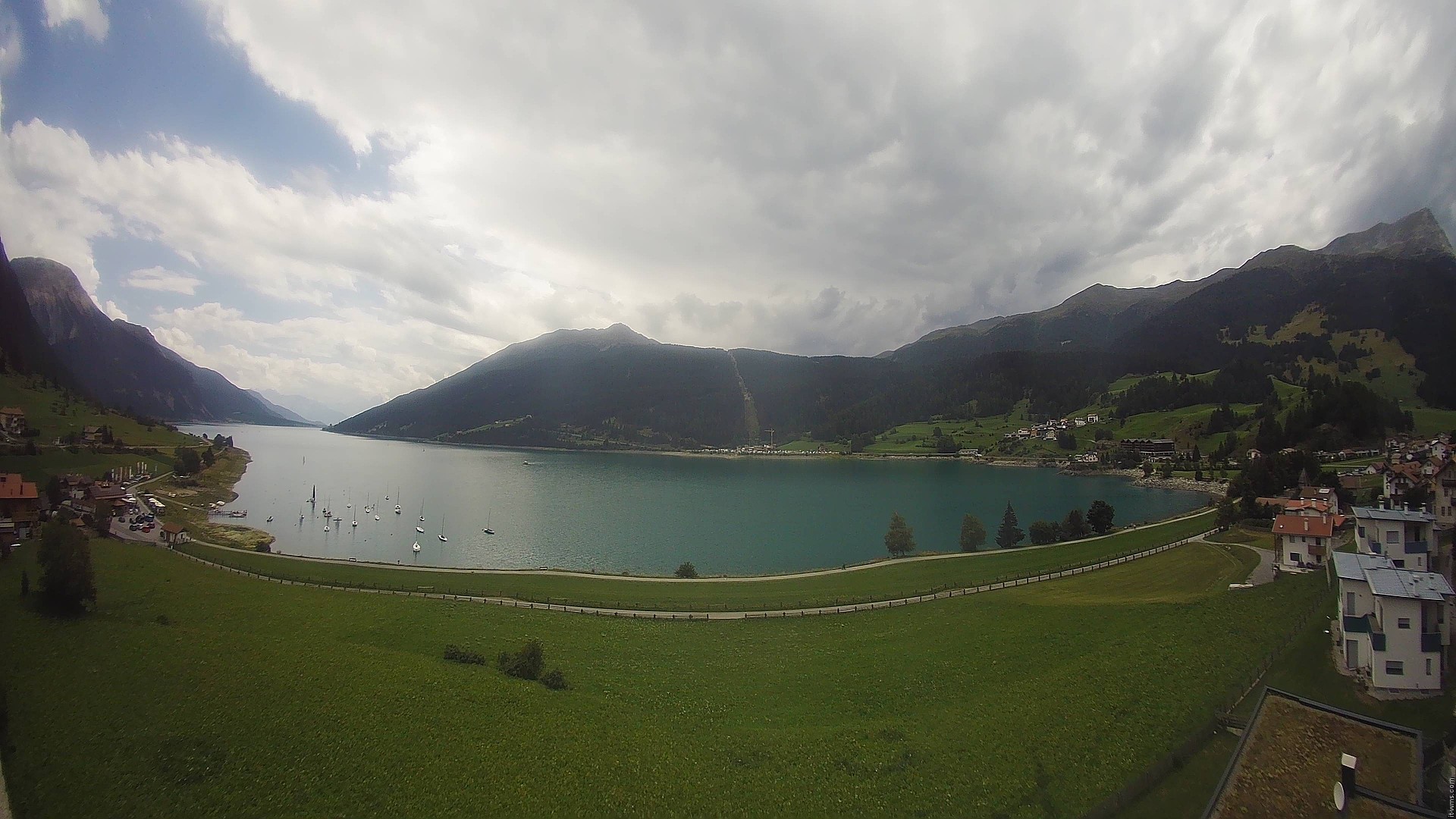 Archiv Foto Webcam Reschen - Blick auf den Reschensee