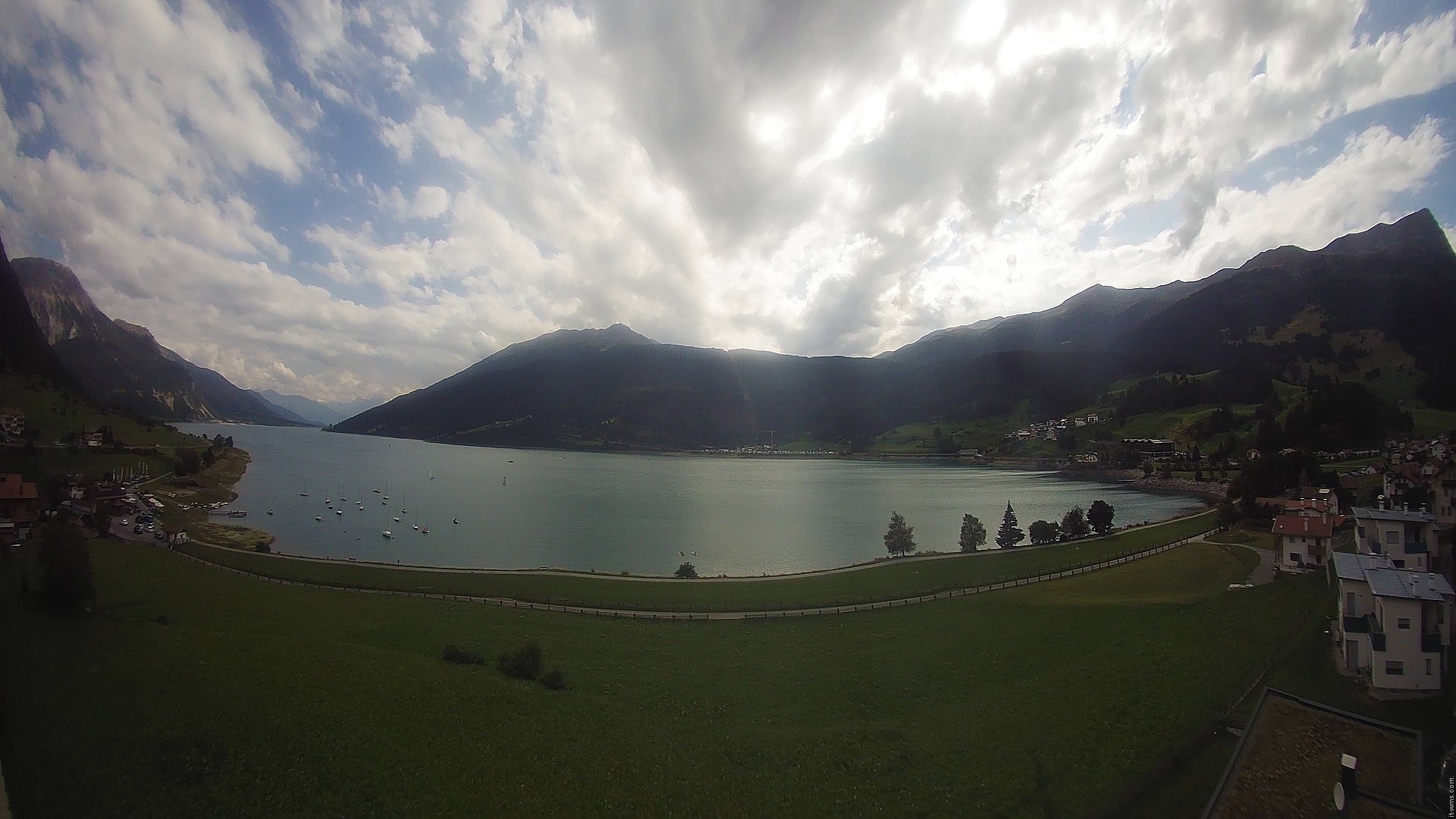 Archiv Foto Webcam Reschen - Blick auf den Reschensee
