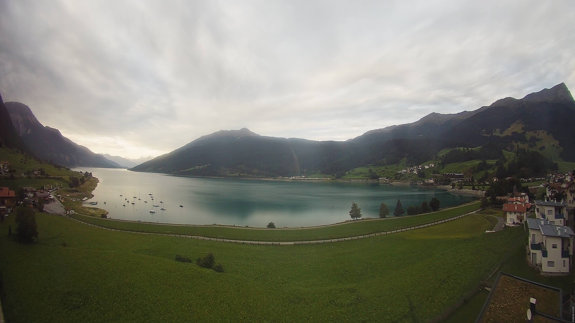 Archiv Foto Webcam Reschen - Blick auf den Reschensee