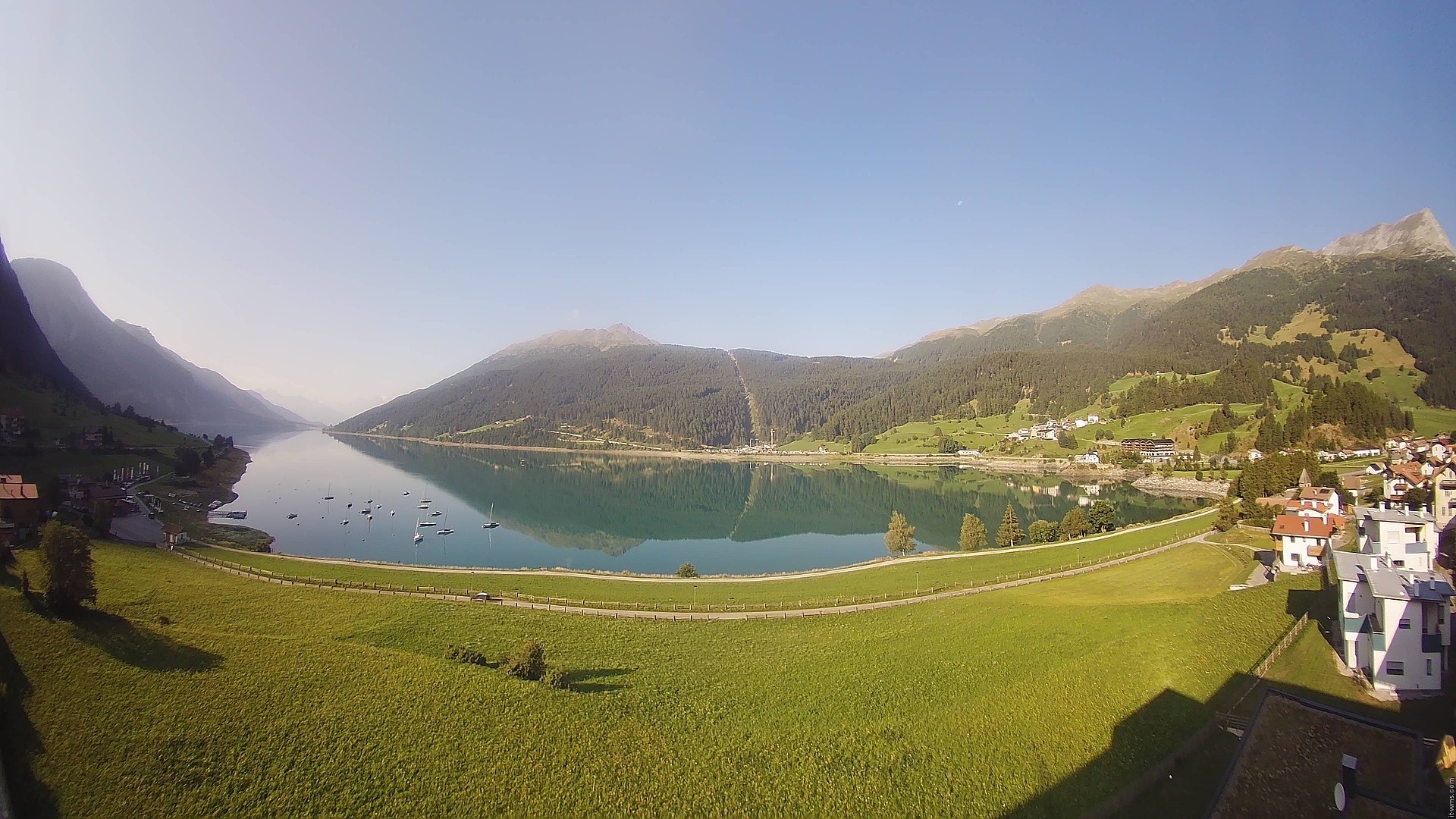 Archiv Foto Webcam Reschen - Blick auf den Reschensee