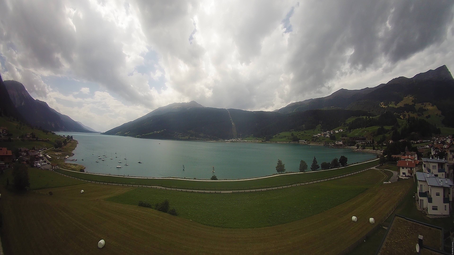 Archiv Foto Webcam Reschen - Blick auf den Reschensee