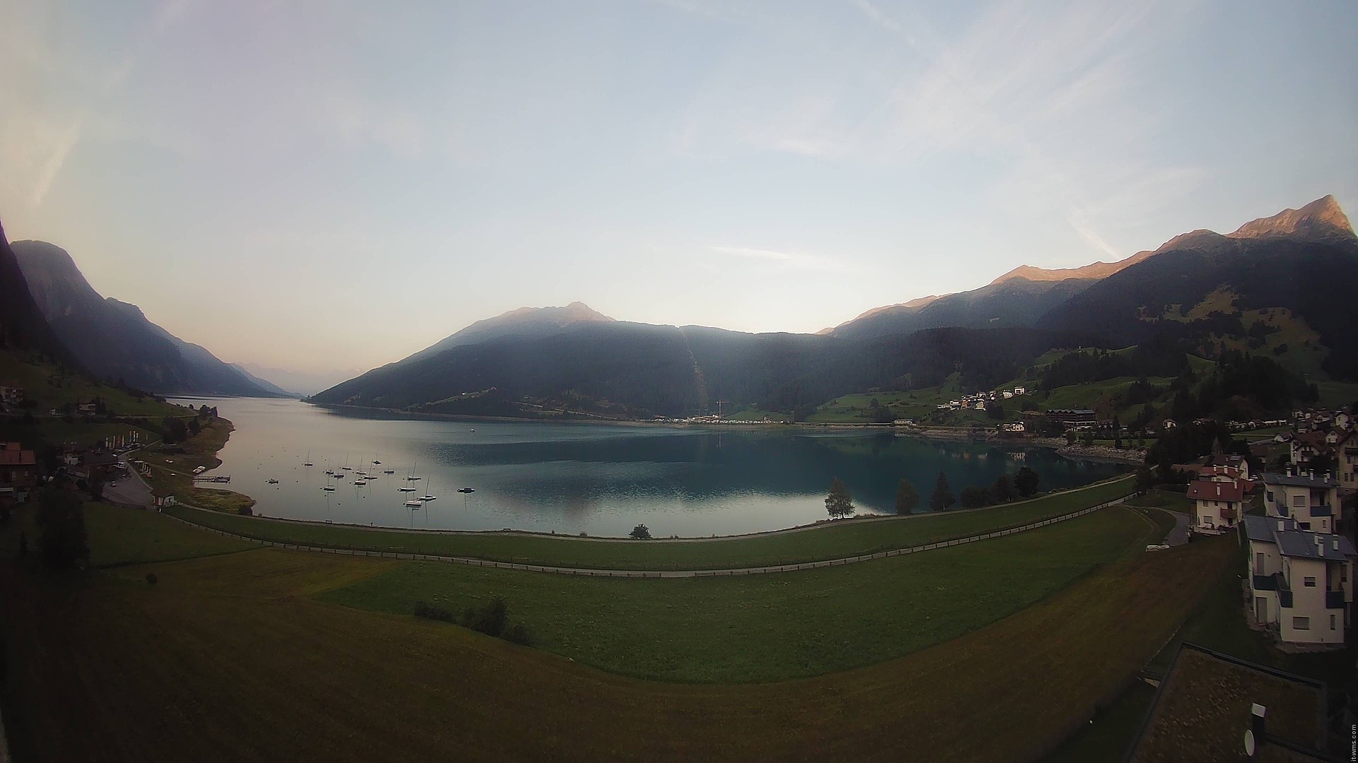 Archiv Foto Webcam Reschen - Blick auf den Reschensee
