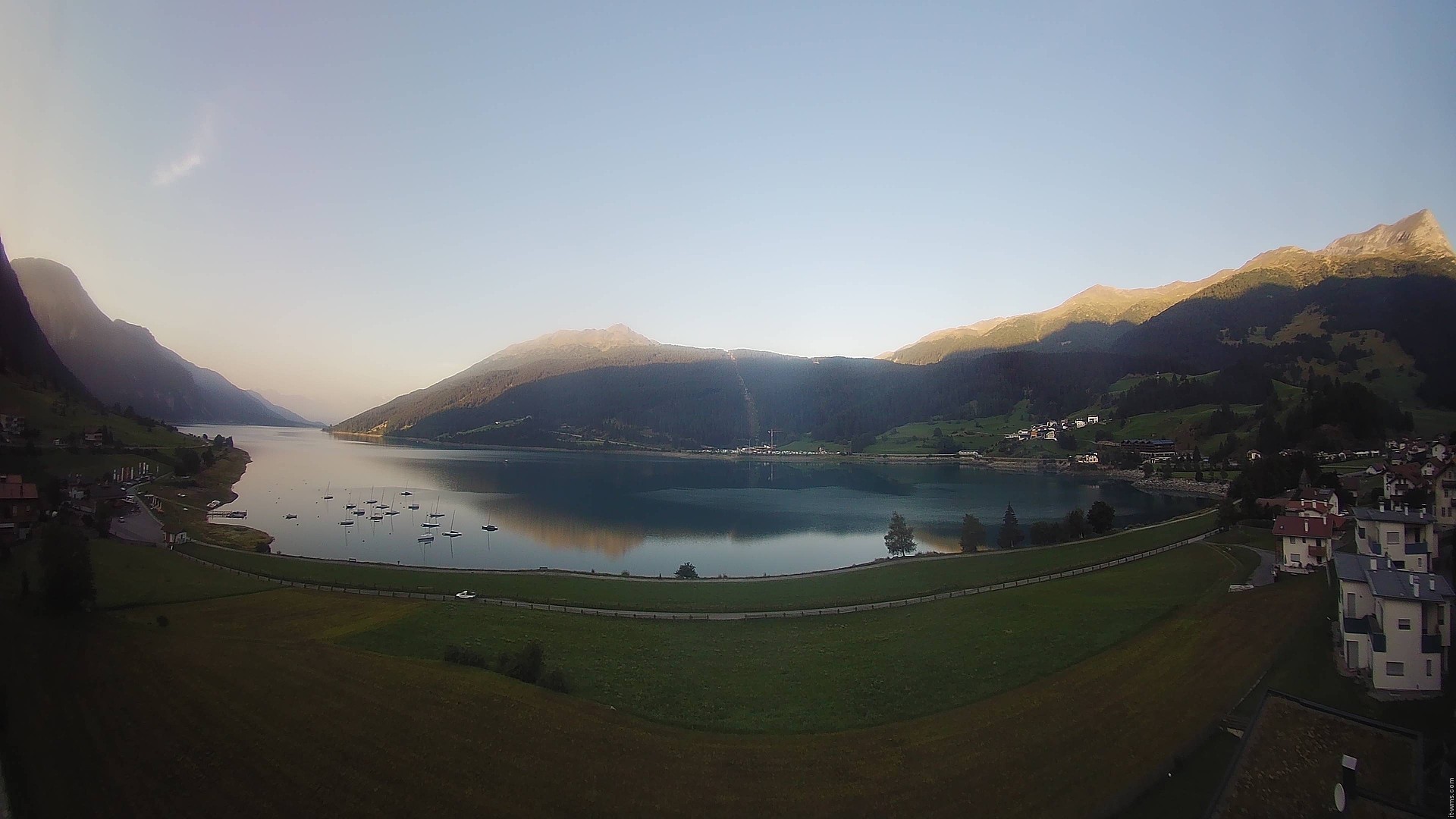 Archiv Foto Webcam Reschen - Blick auf den Reschensee