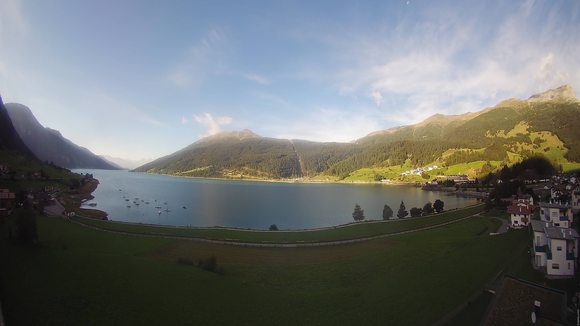Archiv Foto Webcam Reschen - Blick auf den Reschensee