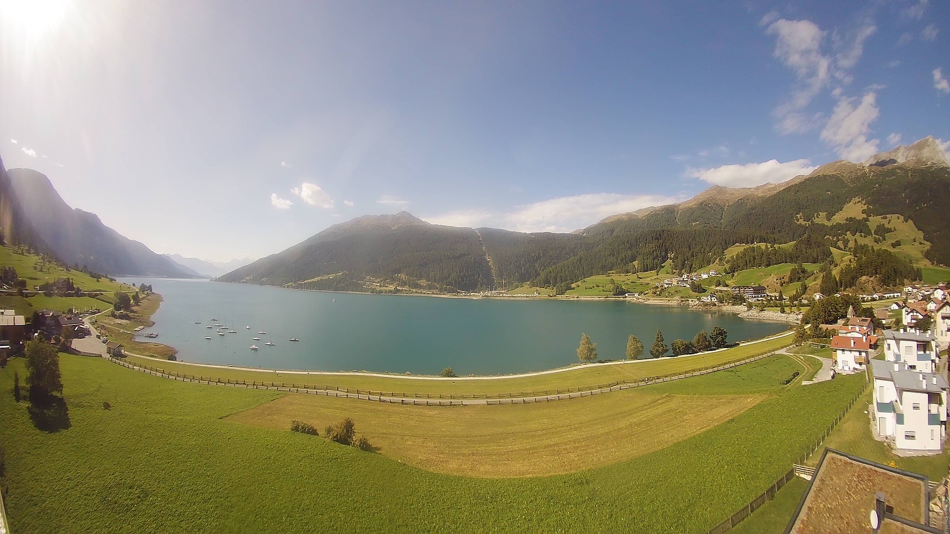 Archiv Foto Webcam Reschen - Blick auf den Reschensee