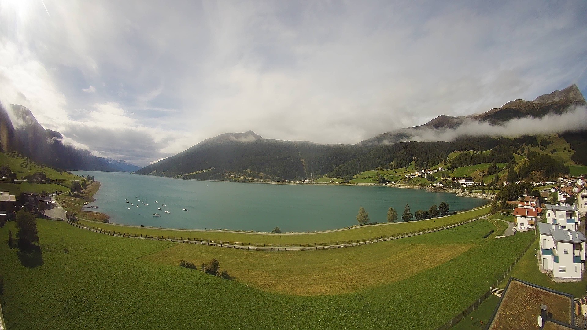 Archiv Foto Webcam Reschen - Blick auf den Reschensee
