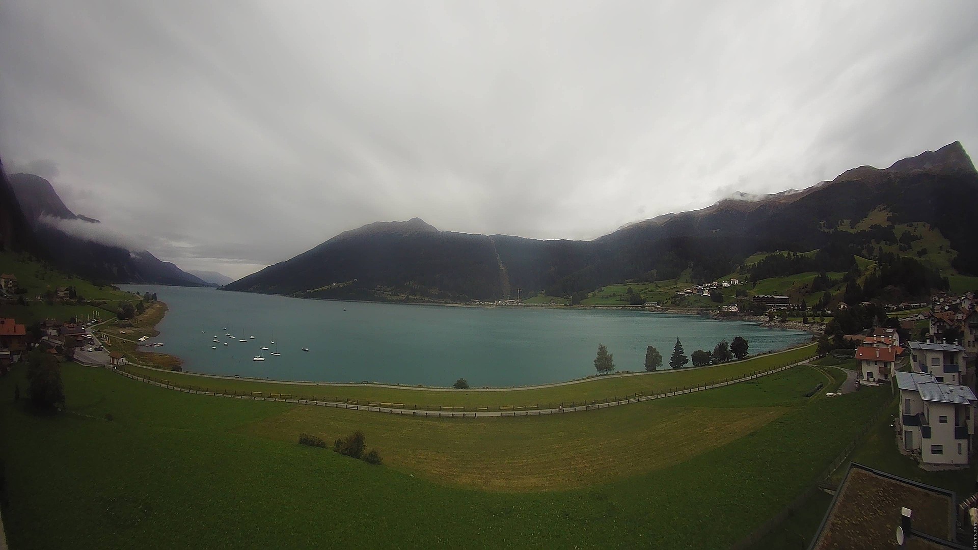 Archiv Foto Webcam Reschen - Blick auf den Reschensee