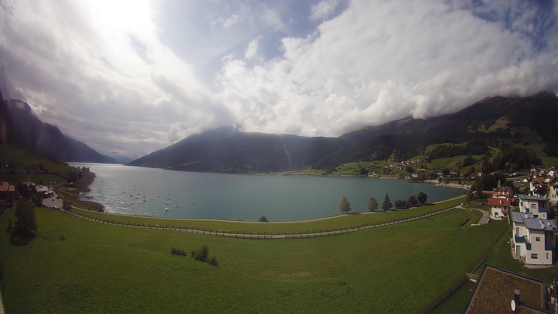Archiv Foto Webcam Reschen - Blick auf den Reschensee