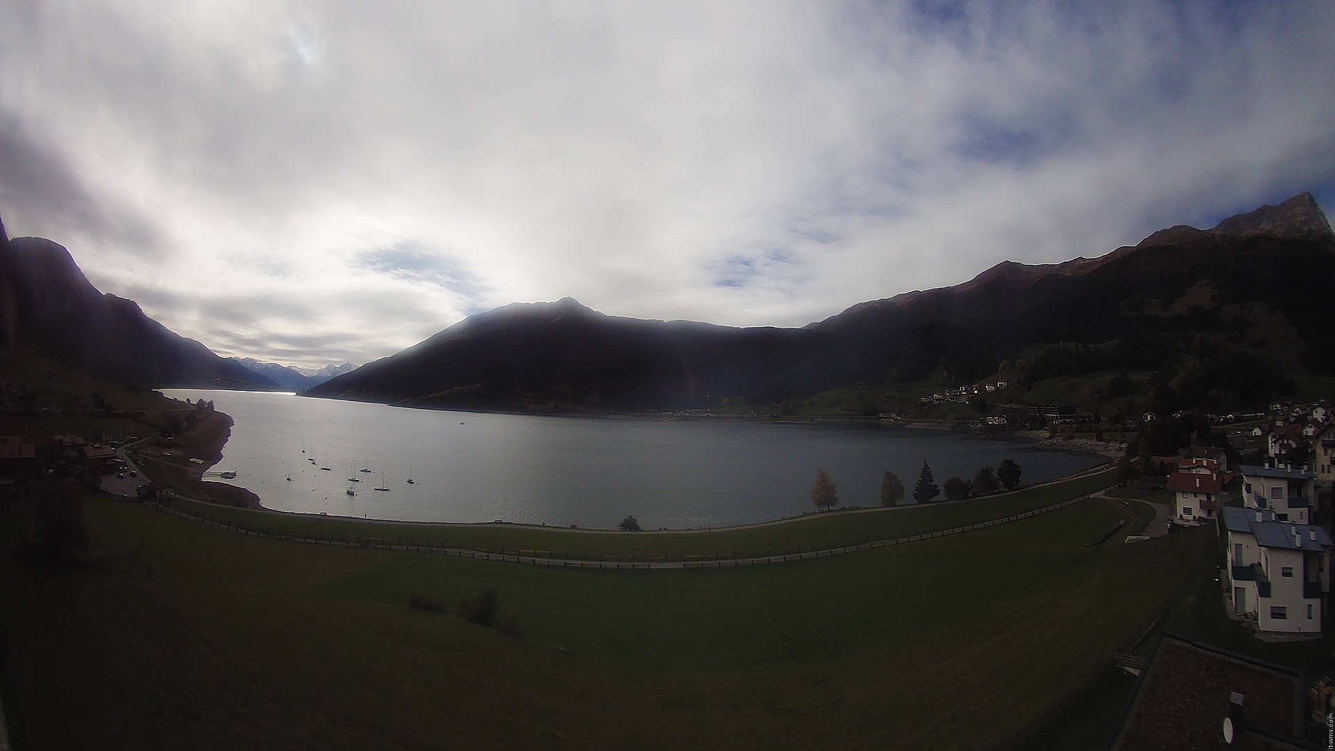 Archiv Foto Webcam Reschen - Blick auf den Reschensee