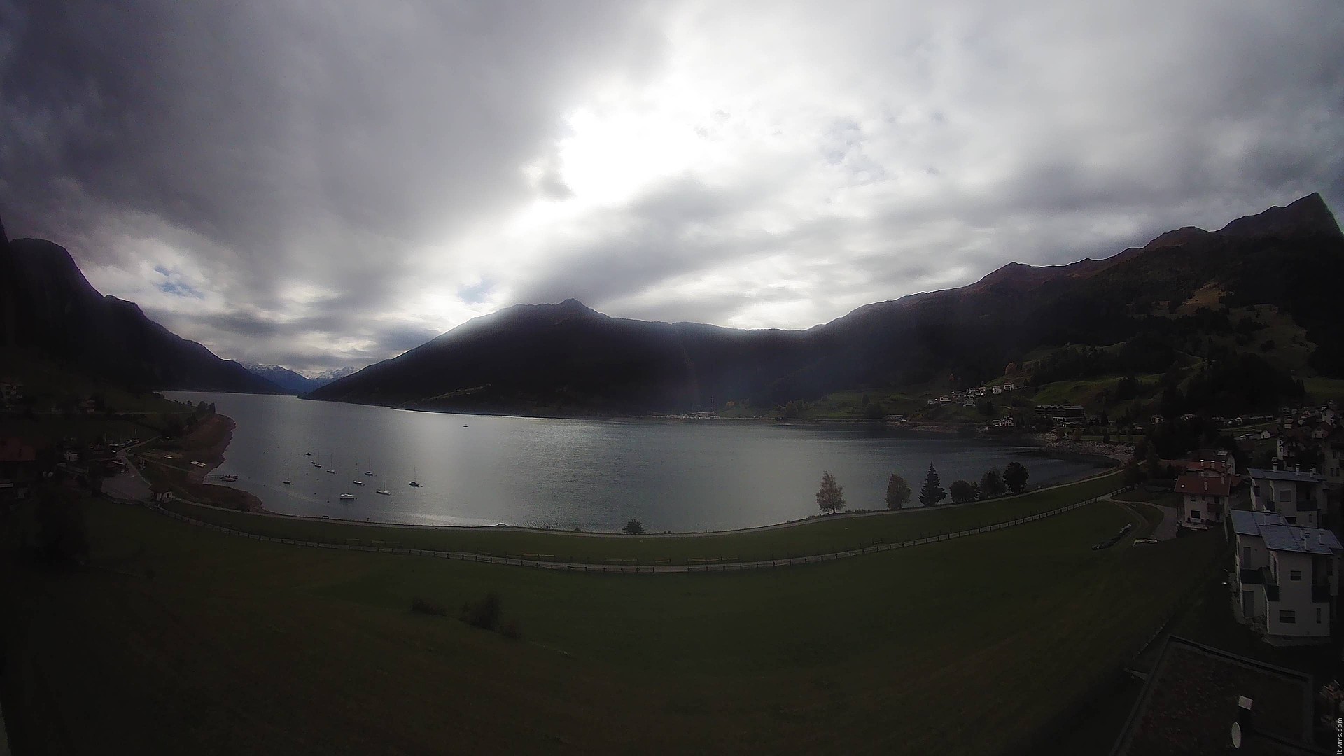 Archiv Foto Webcam Reschen - Blick auf den Reschensee
