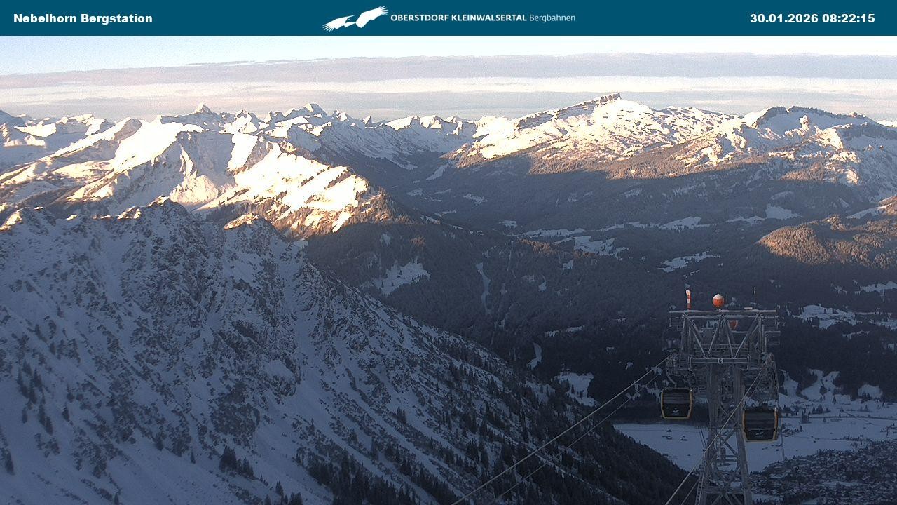 Archiv Foto Webcam Blick von der "Höfatsblick" Bergstation ins Tal