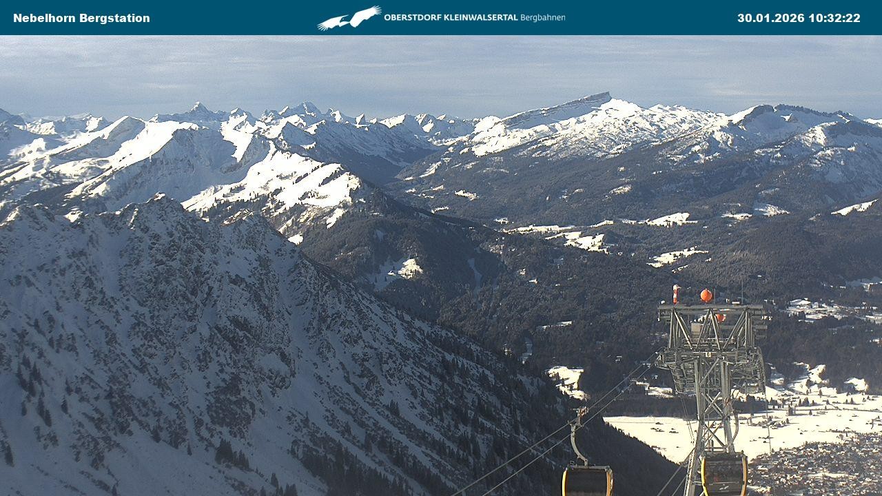 Archiv Foto Webcam Blick von der "Höfatsblick" Bergstation ins Tal