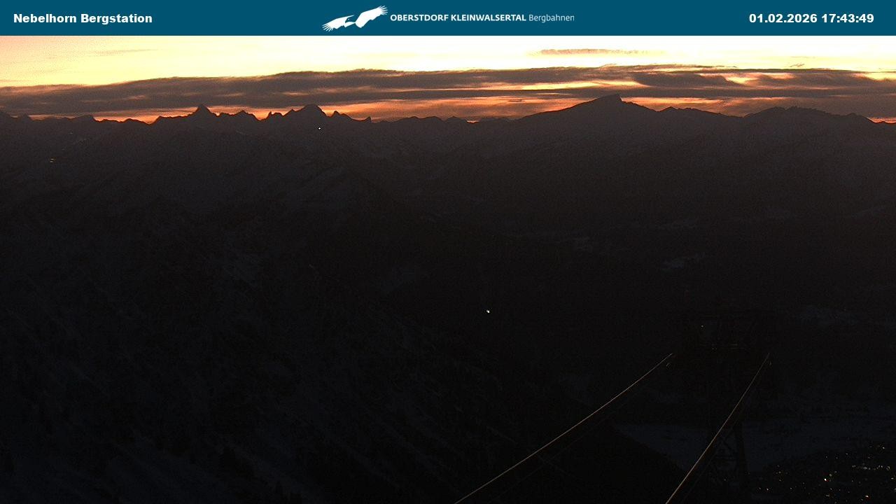 Archiv Foto Webcam Blick von der "Höfatsblick" Bergstation ins Tal