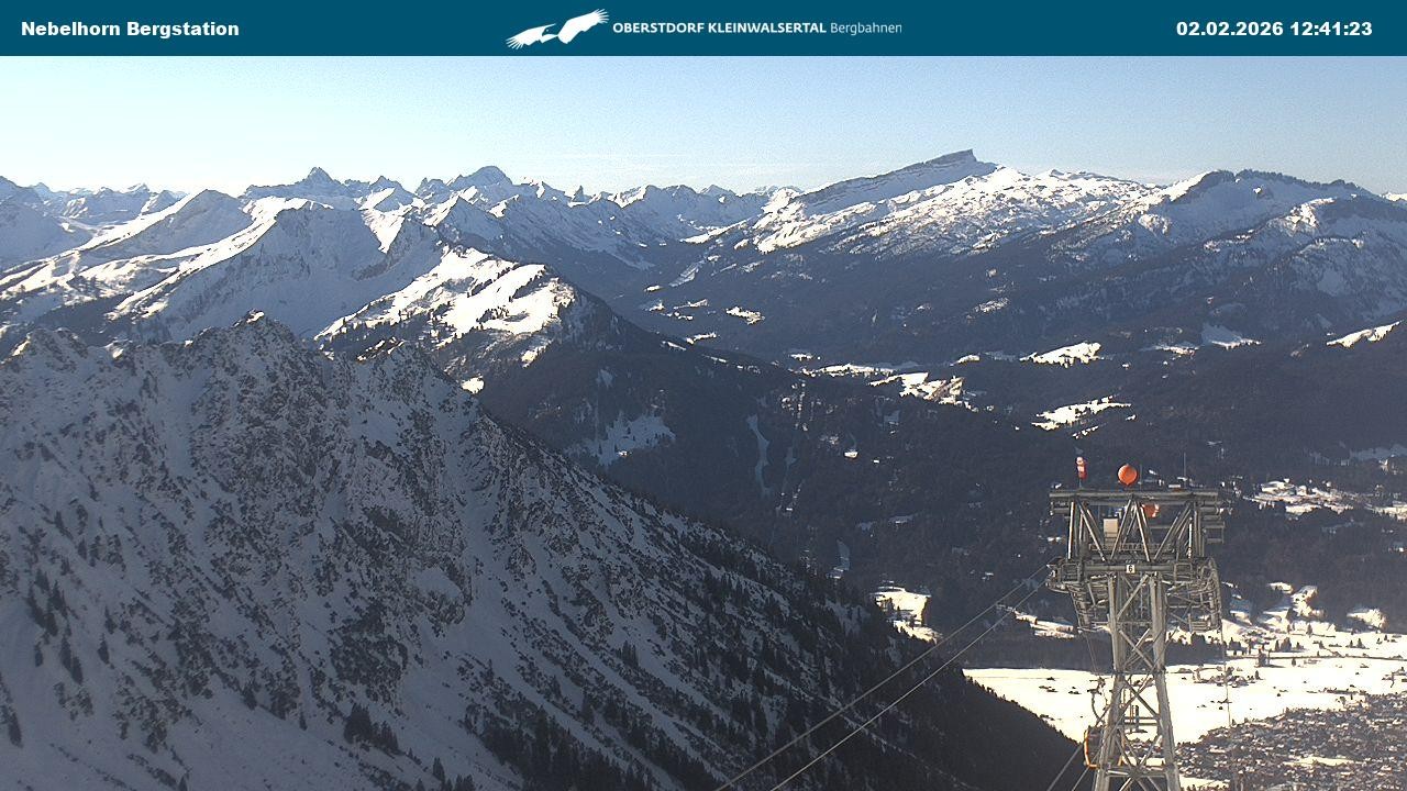 Archiv Foto Webcam Blick von der "Höfatsblick" Bergstation ins Tal