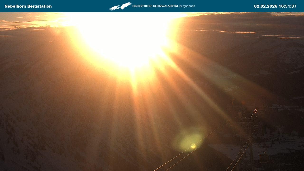 Archiv Foto Webcam Blick von der "Höfatsblick" Bergstation ins Tal