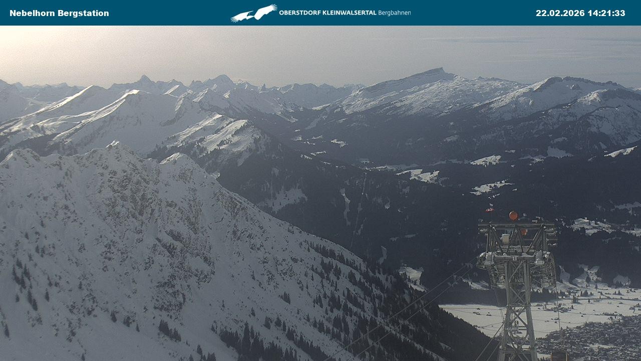 Archiv Foto Webcam Blick von der "Höfatsblick" Bergstation ins Tal