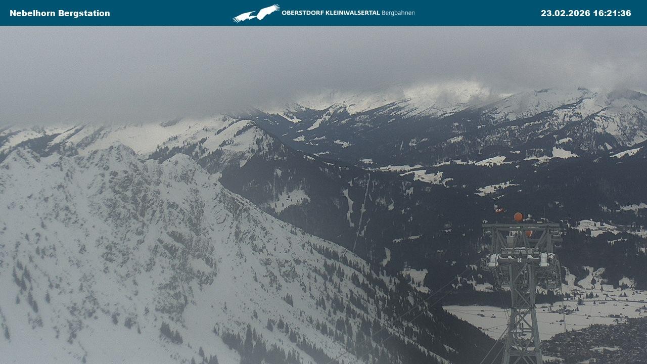 Archiv Foto Webcam Blick von der "Höfatsblick" Bergstation ins Tal