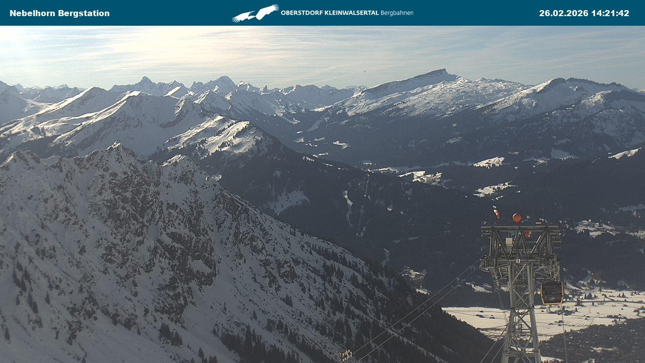 Archiv Foto Webcam Blick von der "Höfatsblick" Bergstation ins Tal