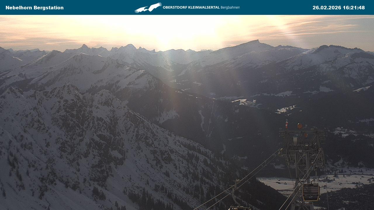 Archiv Foto Webcam Blick von der "Höfatsblick" Bergstation ins Tal