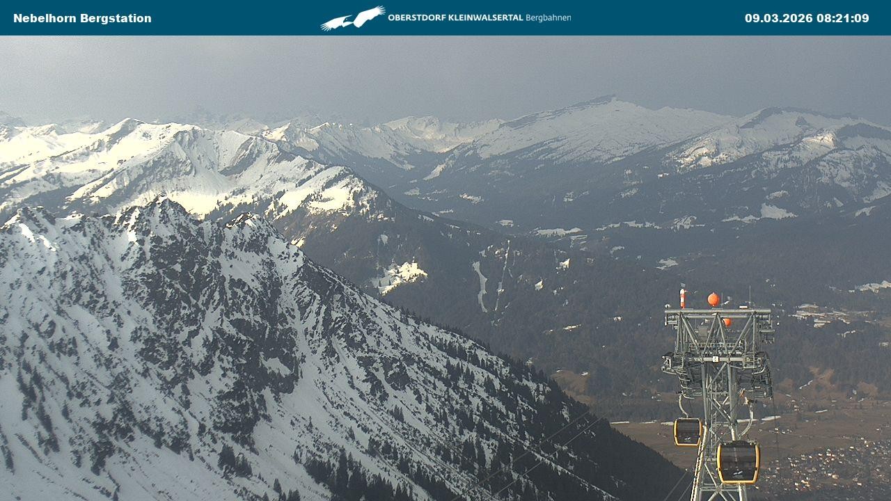 Archiv Foto Webcam Blick von der "Höfatsblick" Bergstation ins Tal