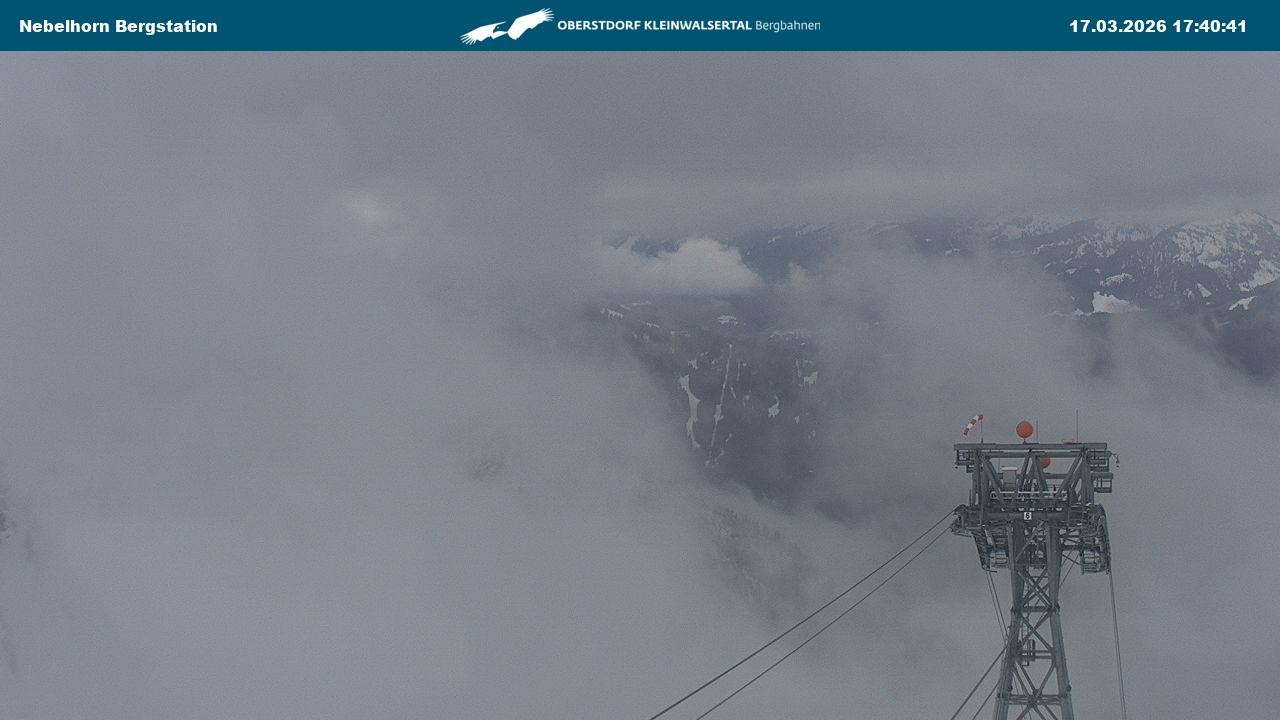 Archiv Foto Webcam Blick von der "Höfatsblick" Bergstation ins Tal