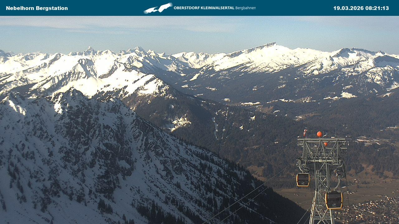 Archived image Webcam View from the "Höfatsblick" mountain station down the valley