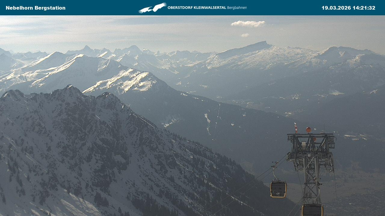 Archiv Foto Webcam Blick von der "Höfatsblick" Bergstation ins Tal