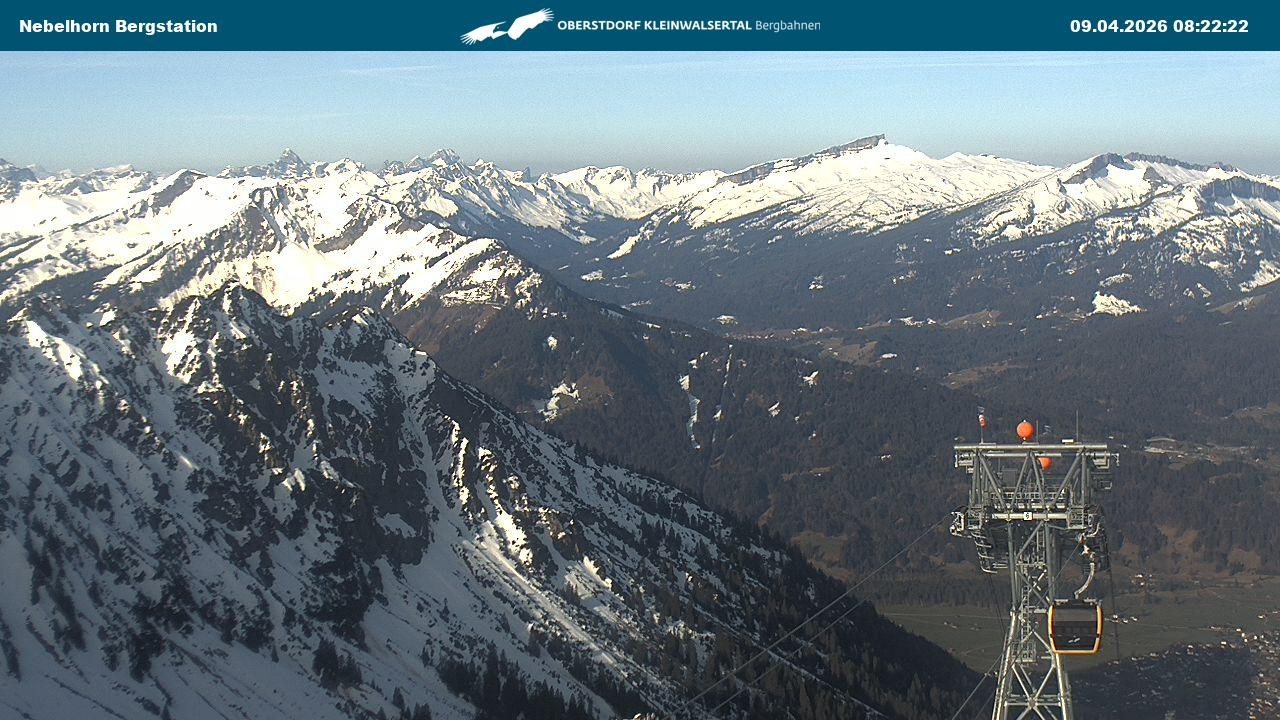 Archiv Foto Webcam Blick von der "Höfatsblick" Bergstation ins Tal