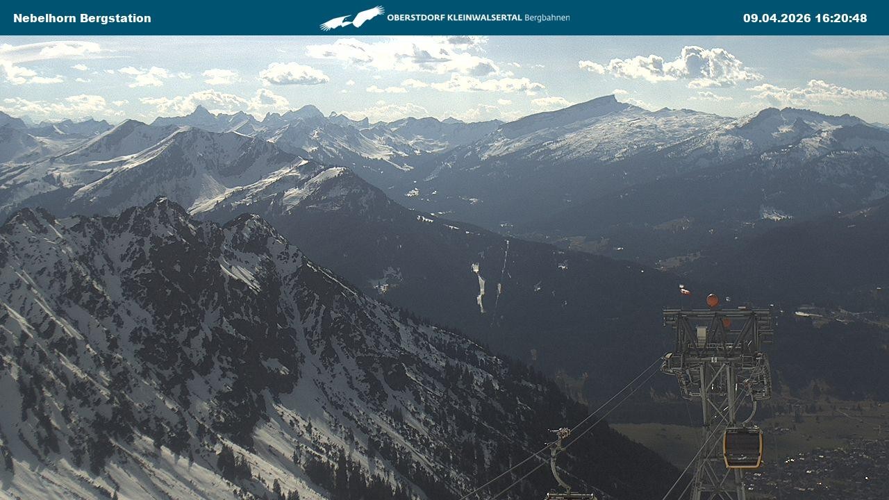 Archived image Webcam View from the "Höfatsblick" mountain station down the valley