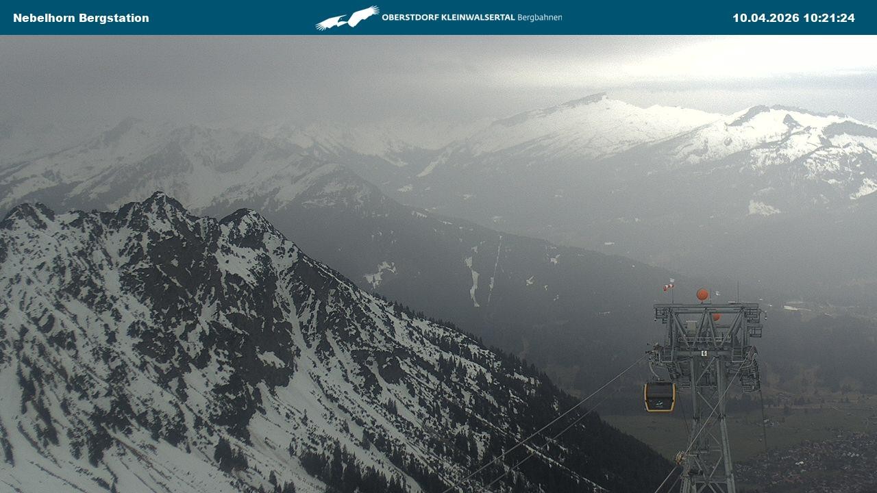 Archiv Foto Webcam Blick von der "Höfatsblick" Bergstation ins Tal