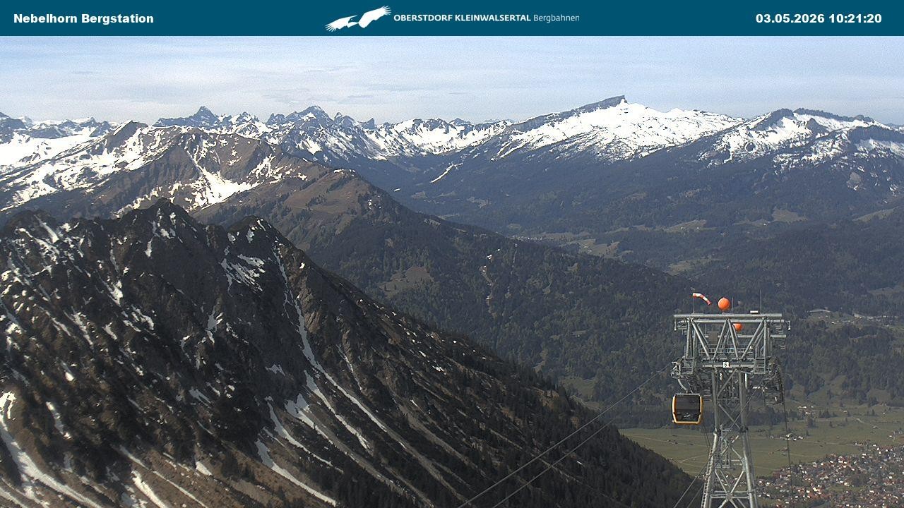 Archiv Foto Webcam Blick von der "Höfatsblick" Bergstation ins Tal