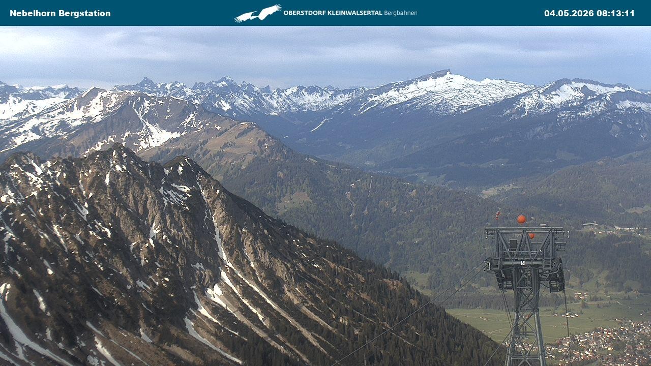 Archiv Foto Webcam Blick von der "Höfatsblick" Bergstation ins Tal