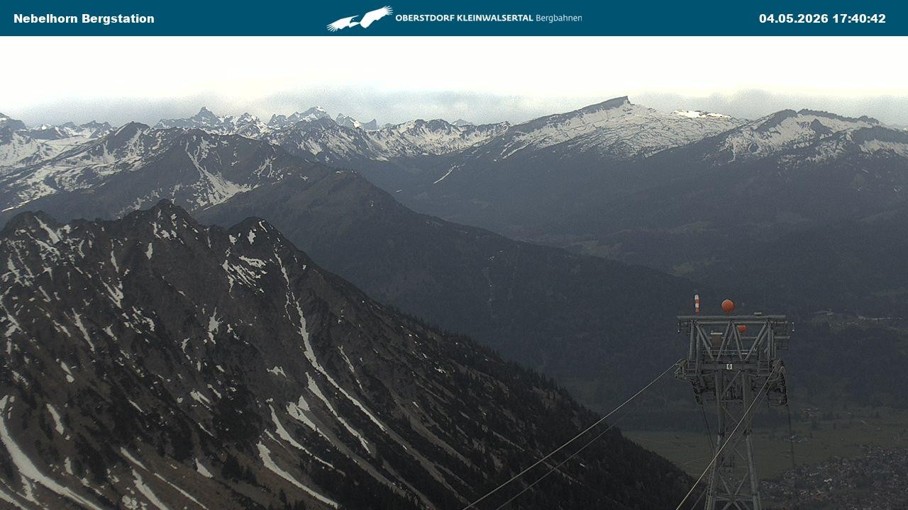 Archiv Foto Webcam Blick von der "Höfatsblick" Bergstation ins Tal