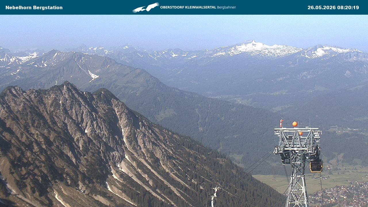 Archiv Foto Webcam Blick von der "Höfatsblick" Bergstation ins Tal